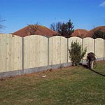 Arched Wooden Panel Fence – Eastwood Nottingham